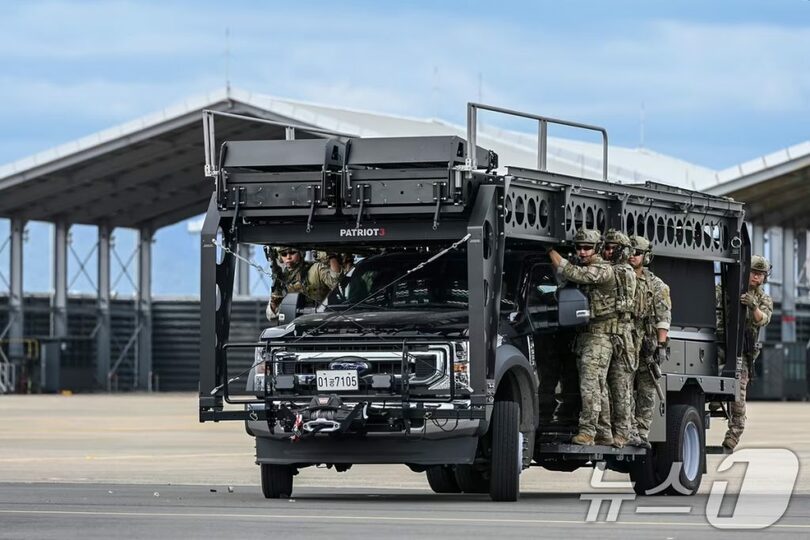 2025年10月22日、釜山の第5空中機動飛行団で対テロ訓練に励む空軍兵士＝写真は記事の内容とは関係ありません(c)news1