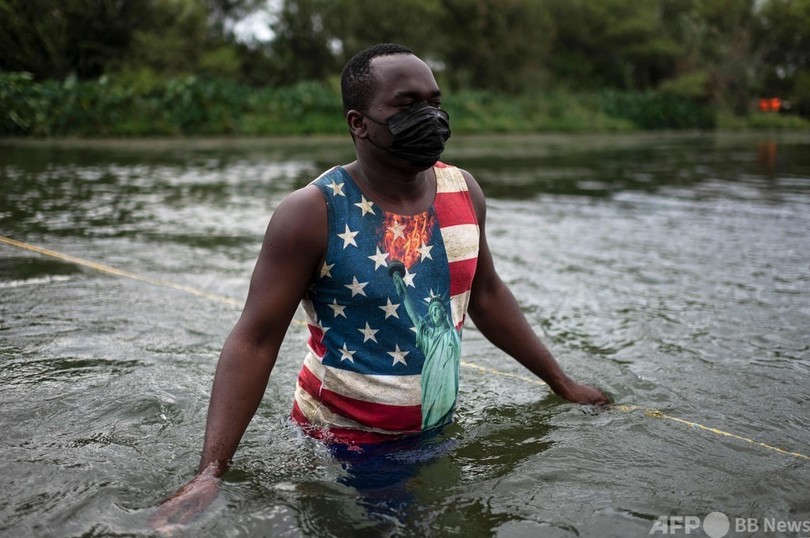 「絶望している」 ハイチ移民、米国境で絶たれる希望