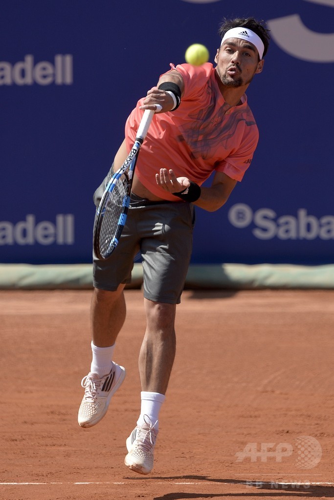 ナダル、「最悪」のプレーでフォニーニに敗れる バルセロナ・オープン