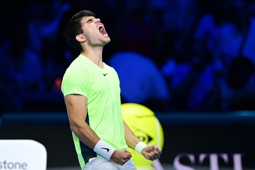 アルカラス、首位突破でジョコとの準決勝進出 ATPファイナルズ 写真10