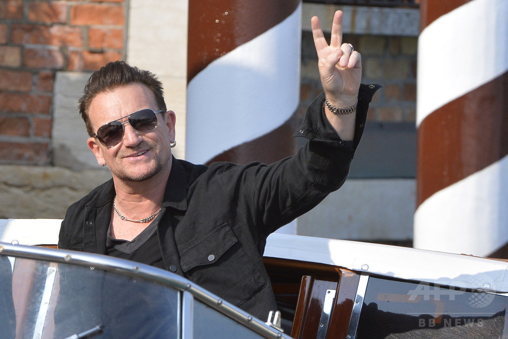 U2のボノ「サングラスは緑内障のため」 U2のボノ「サングラスは緑内障のため」