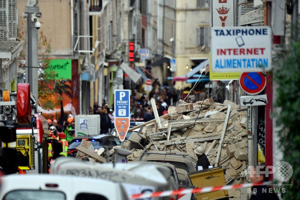 仏マルセイユ中心部で老朽ビル2棟が突如倒壊 生存者の捜索続く 写真15枚 国際ニュース Afpbb News