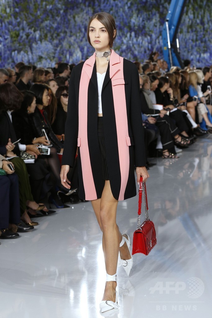 「クリスチャン ディオール」16年春夏コレクション