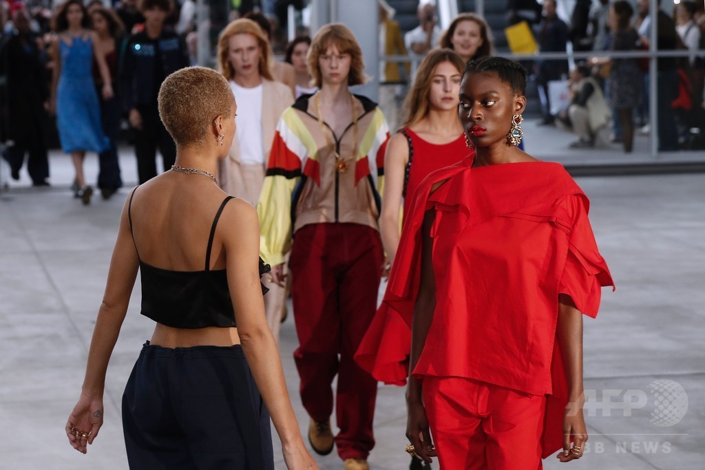 「コシェ」17年春夏