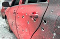 ミサイル攻撃を受けたロシア西部ベルゴロドの車両。ビャチェスラフ・グラトコフ知事の公式テレグラムより（2024年1月5日公開）。(c)AFP PHOTO /  TELEGRAM ACCOUNT @vvgladkov