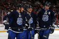 北米アイスホッケーリーグ（NHL）は29日、カナダ・オンタリオ州（Ontario）オタワ（Ottawa）のスコシアバンク・プレース・アリーナ（Scotiabank Place arena）で第59回オールスター・ゲーム（59th NHL All-Star Game）を開催し、ズデノ・チャラ（Zdeno Chara）が主将を務めるチーム・チャラが12-9でダニエル・アルフレッドソン（Daniel Alfredsson）が主将を務めるチーム・アルフレッドソン（Team Alfredsson）に勝利した。

最優秀選手（MVP）には、3ゴール1アシストで4得点に絡む活躍を見せたチーム・チャラのマリアン・ガボリク（Marian Gaborik）が選出された。

第3ピリオドで得点し、喜びを分かち合うチーム・チャラの（左から）ズデノ・チャラ、コリー・ペリー（Corey Perry）、マリアン・ホッサ（Marian Hossa、2012年1月29日撮影）。(c)AFP/Getty Images/Christian Petersen

&lt;a href=&quot;http://www.afpbb.com/article/sports/winter/IceHockey/2854158/8378820&quot;&gt;&lt;b&gt;【関連記事】オールスターを盛り上げろ！NHLマスコットが大集合&lt;/b&gt;&lt;/a&gt;