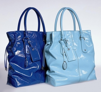 「トッズ」08年春夏新作、日差しに映えるキャンディカラー