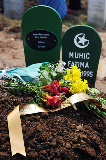 大量虐殺でカラジッチ被告の無罪判決を破棄、旧ユーゴ国際戦犯法廷