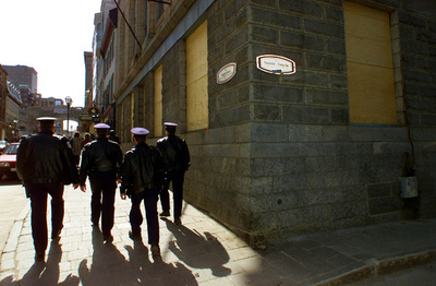 警官がパトカー内で先住民女性を連続暴行か、カナダ・ケベック州