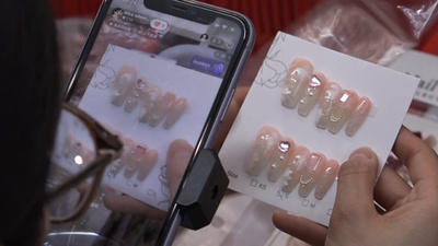 【三里河中国経済観察】小さな町が「ネイル」で世界を魅了する