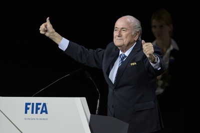 FIFA会長選挙、ブラッター氏が再選 アリ王子は途中辞退