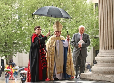英国国教会、ロンドン主教に初の女性 第3位の高位聖職者