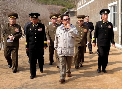 北朝鮮の金総書記、倒れる？韓国紙