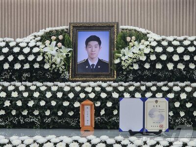 韓国・潮干狩りで孤立した高齢者を救出…救命胴衣譲った30代警察官、潮流にのまれ殉職