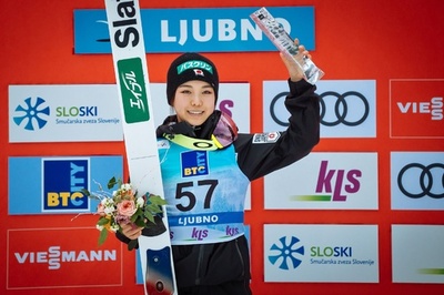 高梨が今季初優勝、歴代最多更新の56勝目 ジャンプW杯女子