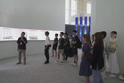 日本の大学生グループが上海を再訪：「卒業後はここで働きたい」