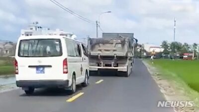 韓国で怒りをもって拡散するベトナムの「救急車の行く手を阻んだトラック」映像