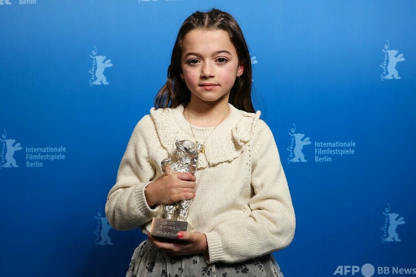 ベルリン国際映画祭、仏ドキュメンタリーに金熊賞 俳優賞は8歳新人