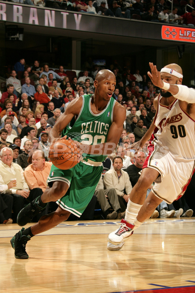 キャバリアーズ セルティックスを破り4連勝