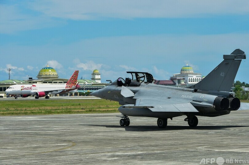 インドネシア、仏製戦闘機ラファール6機購入