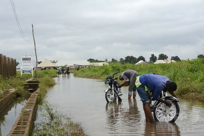 ナイジェリア南東部で洪水、1人死亡 数万人が避難