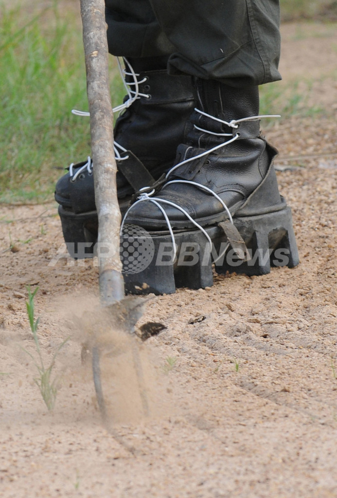 スリランカ情勢 「政治的解決が不可欠」、外務省関係者