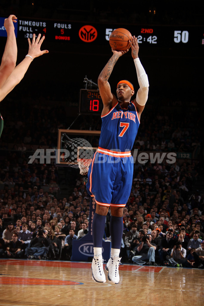 ニックス アンソニーのデビュー戦を勝利で飾る