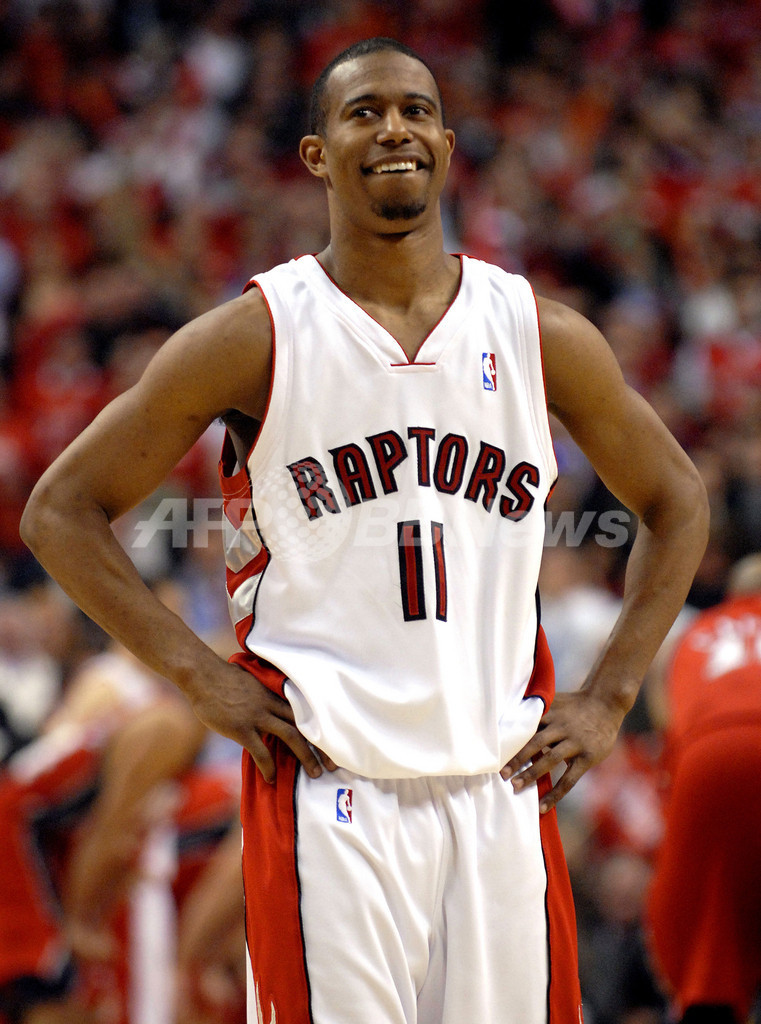 ＜06-07NBA プレーオフ＞ラプターズ ネッツに勝利し対戦成績をタイに戻す - カナダ
