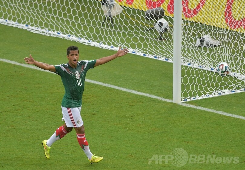 メキシコがカメルーンに勝利、ペラルタが決勝点