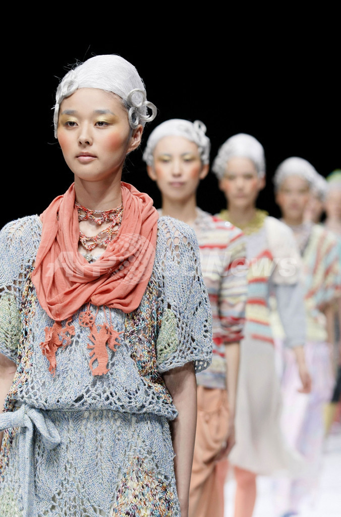 ＜09年春夏東京・コレクション＞エヴァーラスティング スプラウト、新作を発表