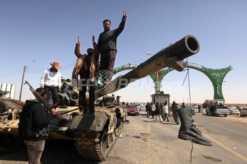 リビア反体制勢力、多国籍軍の支援を受けアジュダビヤを奪還