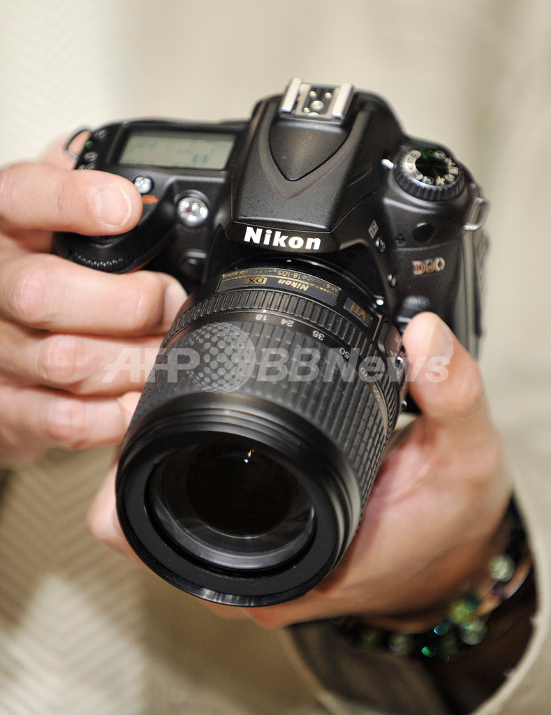 ニコン、動画撮影もできるデジタル一眼レフカメラ「ニコンD90」を発表