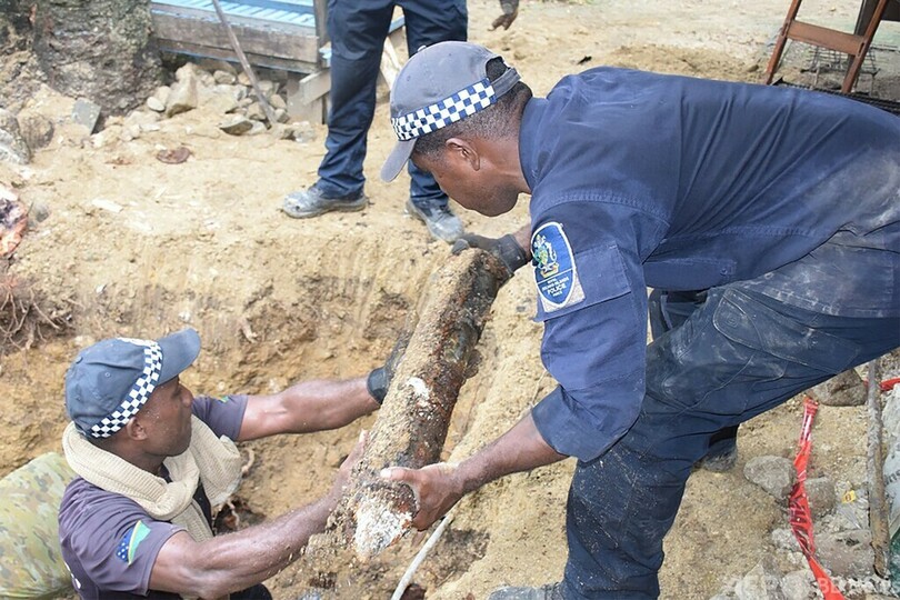 下水工事中に第2次大戦時の砲弾200発超発見 ソロモン諸島