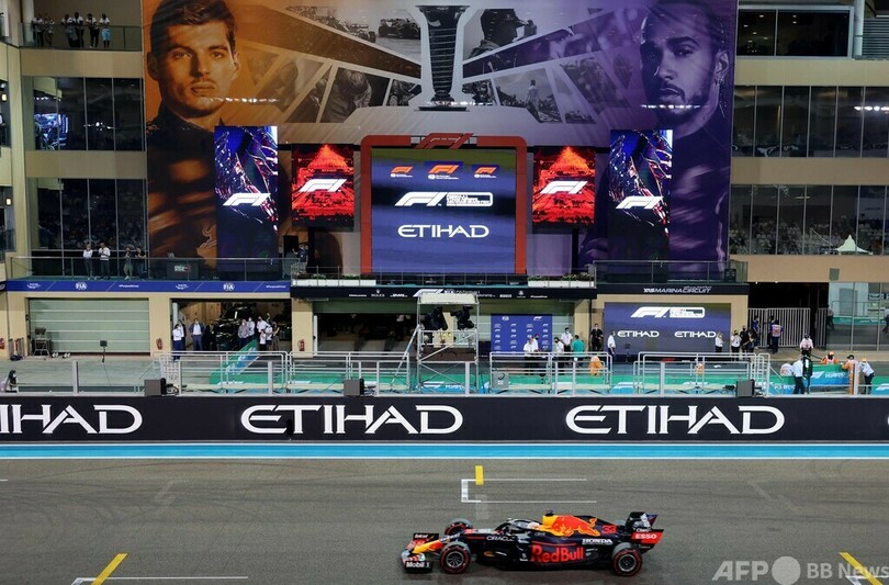 フェルスタッペンがPP獲得、年間優勝へ一歩先行 アブダビGP