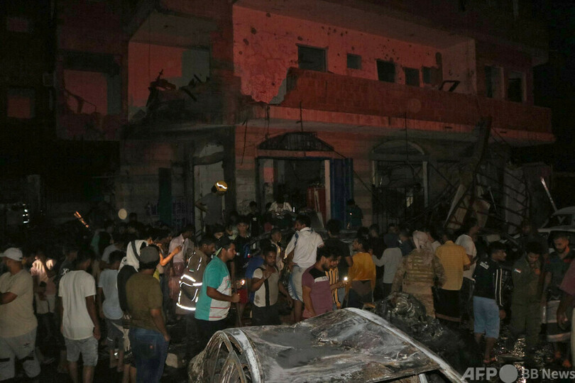イエメン臨時首都で自動車爆発 子ども含む12人死亡