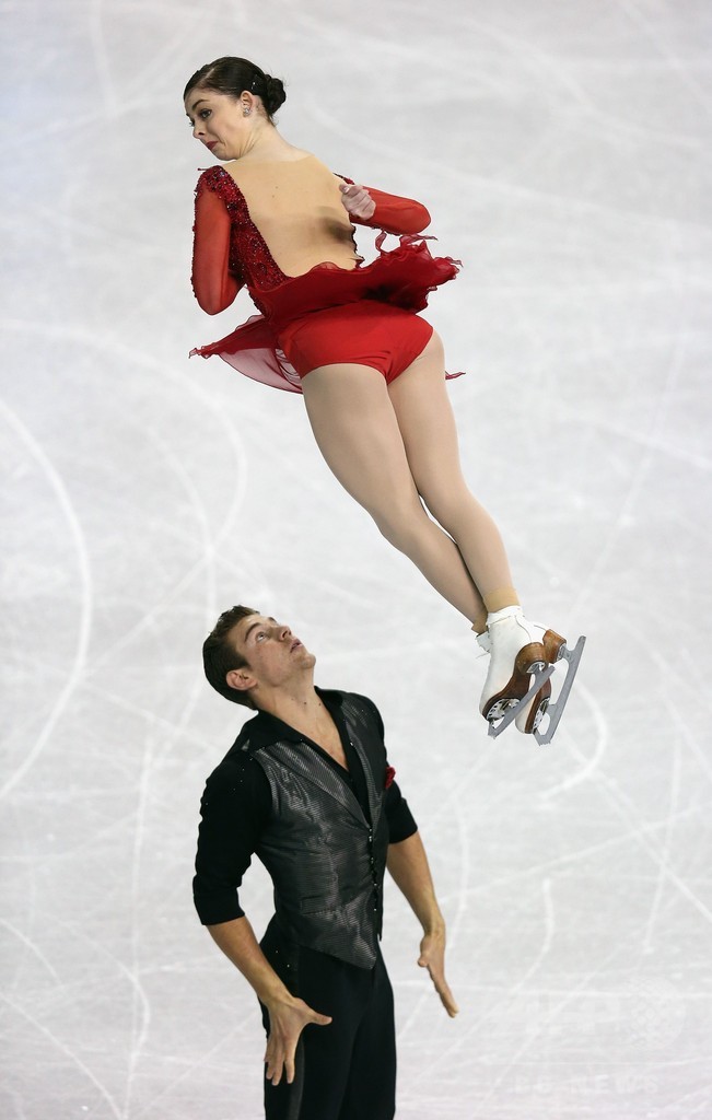 川口/スミルノフ組がペアSPで首位、スケート・アメリカ