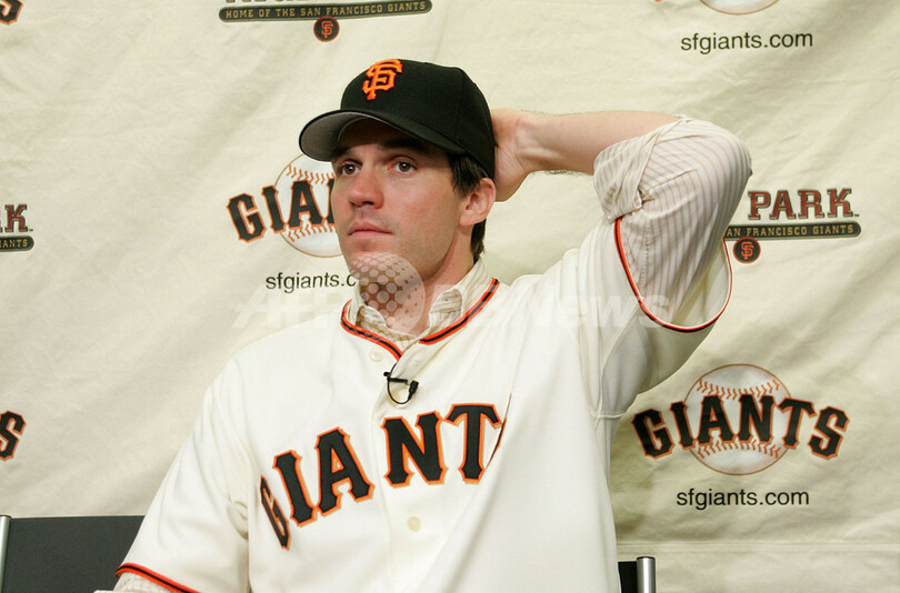 ＜MLB＞ジャイアンツへ移籍したジトが本拠地AT&amp;Tパークで入団会見に臨む - 米国