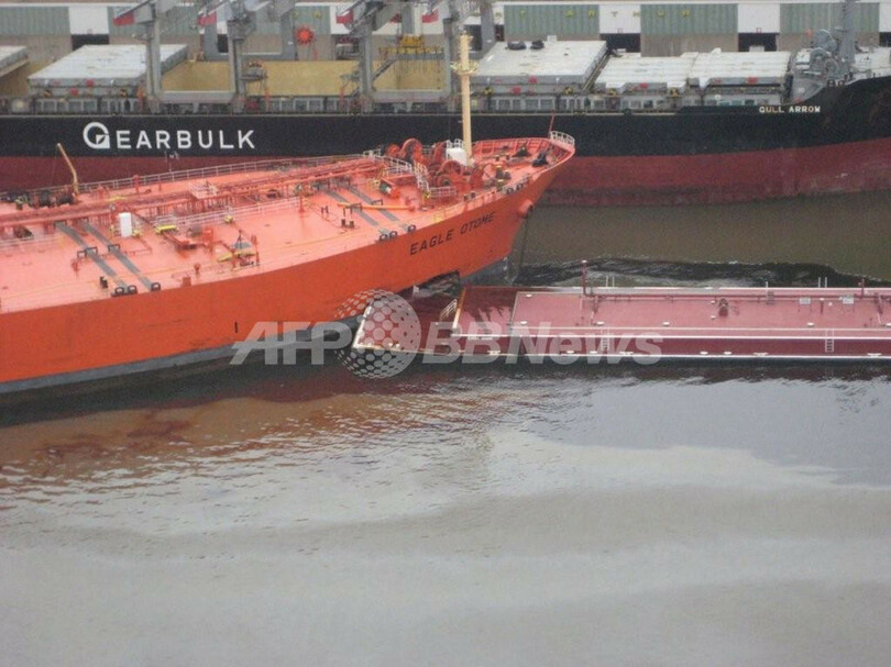 米テキサスの運河でタンカー事故、原油170万リットル流出