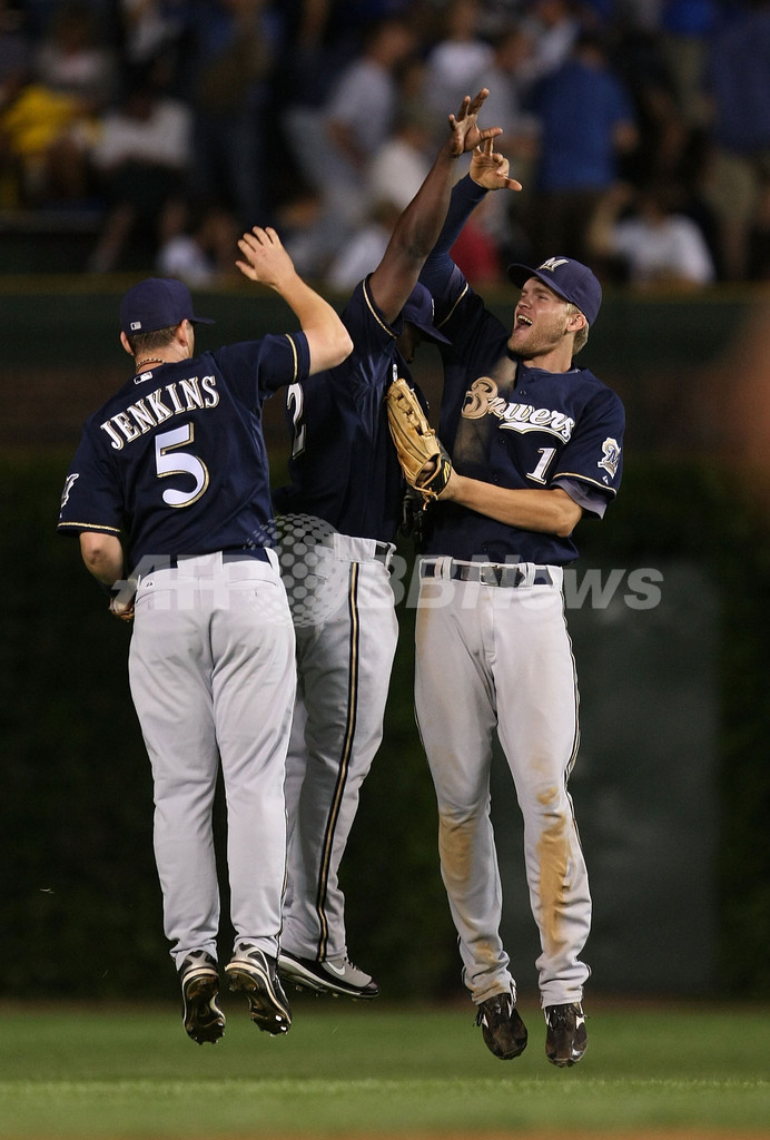 ブルワーズ カブスに快勝し連敗を5で脱出