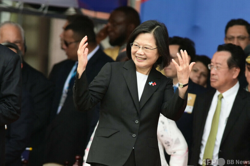 台湾総統、中台の「平和的共存」を期待