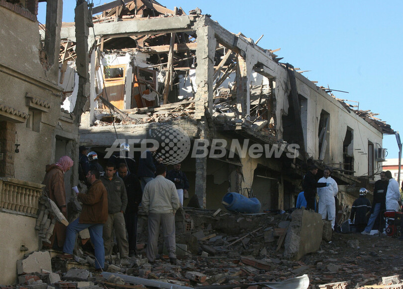 アルジェリアで警察署を狙った自爆攻撃　4人が死亡