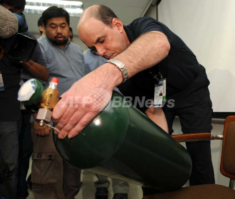 カンタス機の穴開き事故、原因は酸素シリンダーの爆発 豪運輸安全局