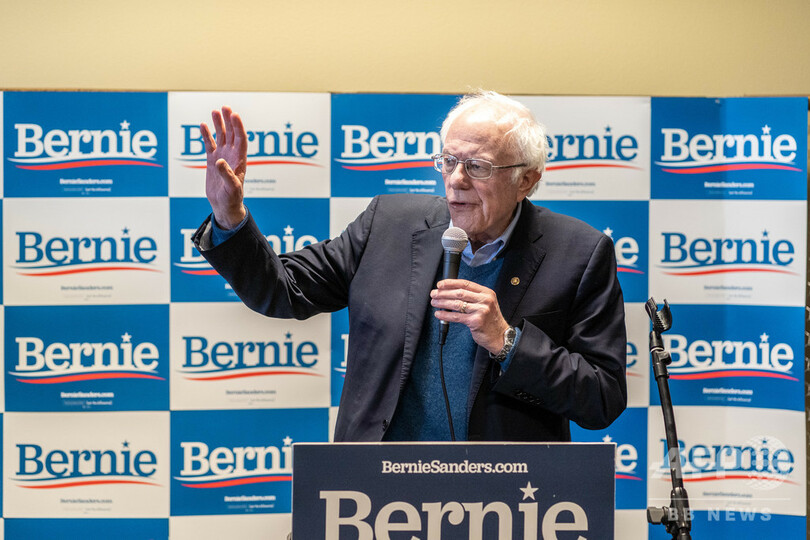 米大統領選民主党候補指名争い、初戦控え候補らが最後の追い込み