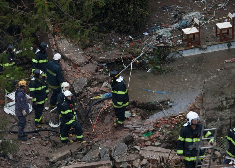 ブラジル大統領候補、自家用機墜落で死亡