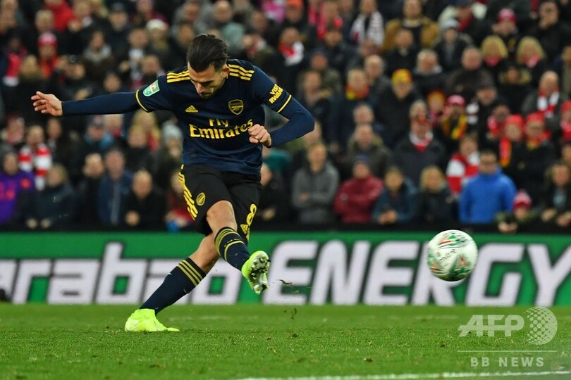 リバプールが計10得点の乱打戦制す、アーセナル破ってリーグ杯8強