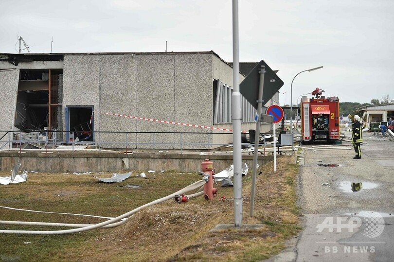 ドイツの製油所が爆発炎上、8人負傷  住民約2000人が避難