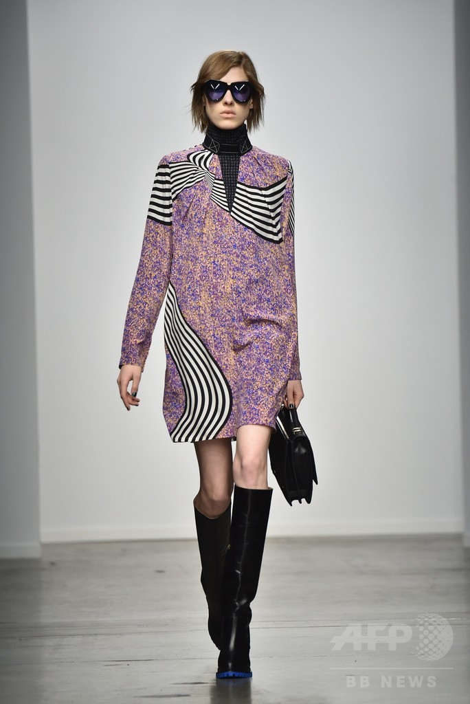 サイケデリックな時計柄プリントに注目、「カレン ウォーカー」15/16年秋冬