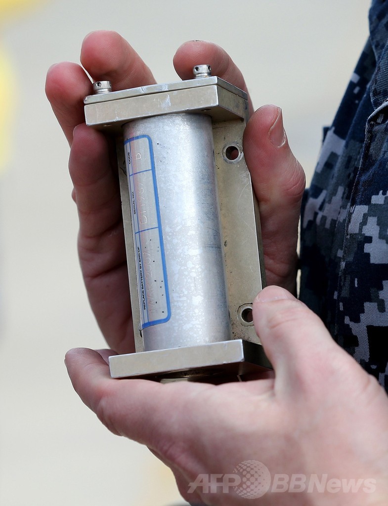 マレーシア機捜索、ブラックボックス探知器を投入へ