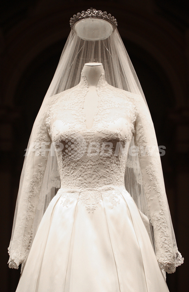 キャサリン妃のウエディングドレス、バッキンガム宮殿で7月23日から公開