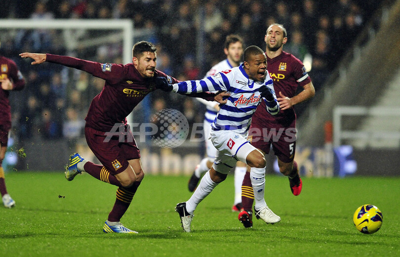 バロテッリ退団のマンC、QPRとスコアレスドロー